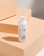 Load image into Gallery viewer, Icon Sun: Global Ultra-Repairing Anti-Ageing Serum 30ml
